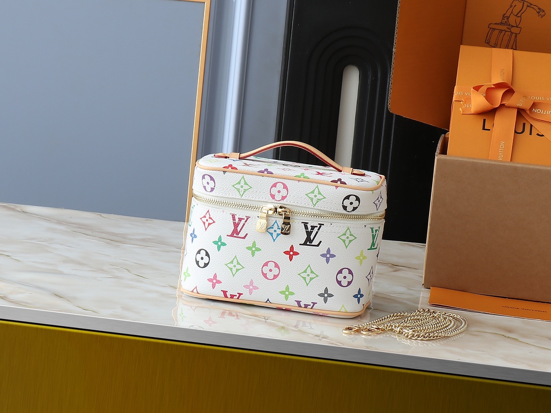 Louis Vuitton LV Classic Handbag Premium Canvas LV Logo Detail Special Occasion Limited Edition